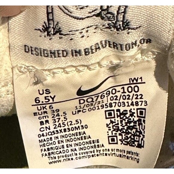 Nike Sun Club Air Force 1 Shoes Size 6.5Y White Shark Swoosh DQ7690-100 - Picture 9 of 9